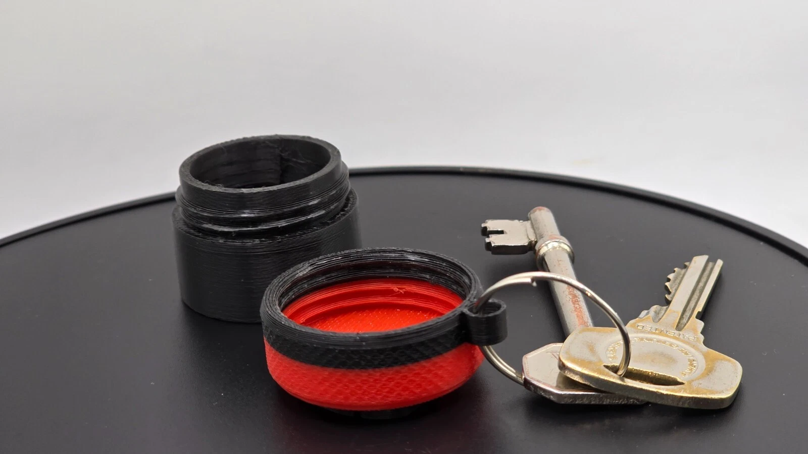 2x Airtight Mini Keyring Storage Container – Skull Accent, Odour Proof Container - Image 8
