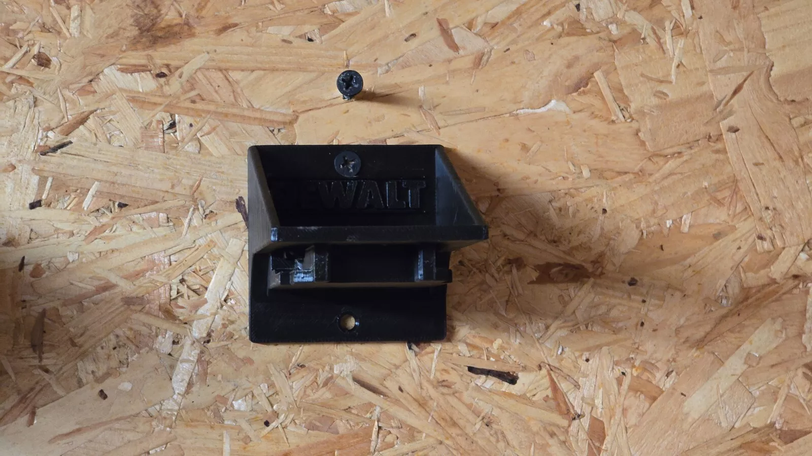 DEWALT Tool Mount Set – 2 Holders: Straight and Angled (2-Pack) MADE IN UK - Image 12