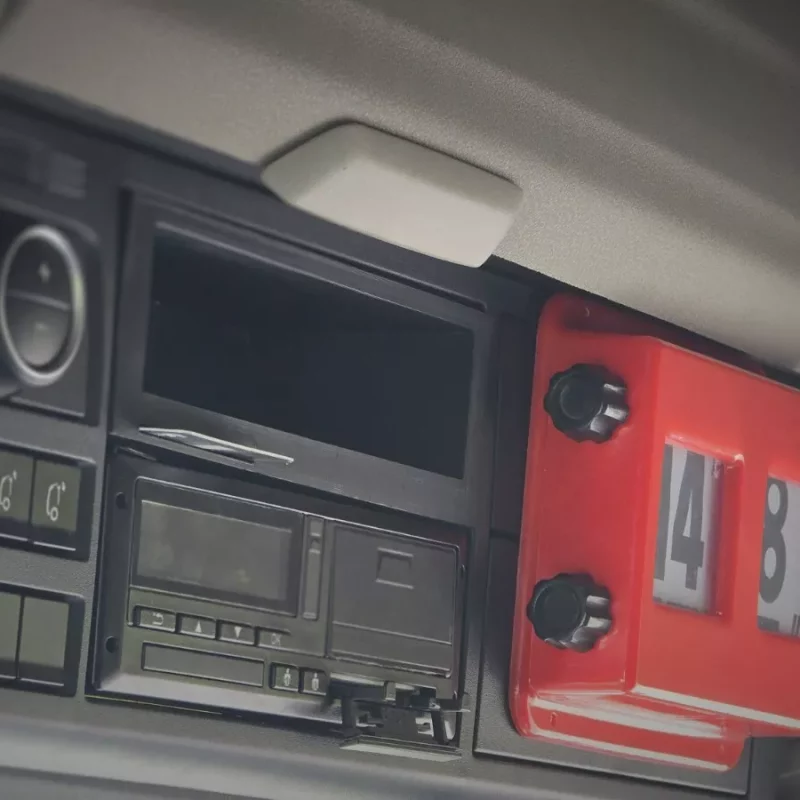 New Generation DAF XF and DAF XG - Additional Shelf And Fuel Card Holder.