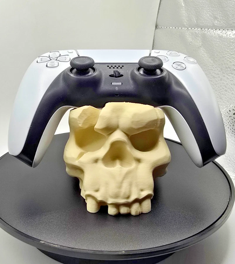 BONE Skull Controller Holder - PS5 & Xbox Pad - Detailed Design - High Quality - Image 3