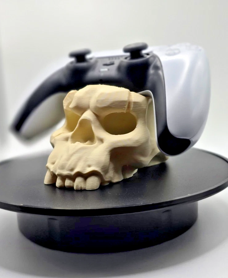 BONE Skull Controller Holder - PS5 & Xbox Pad - Detailed Design - High Quality