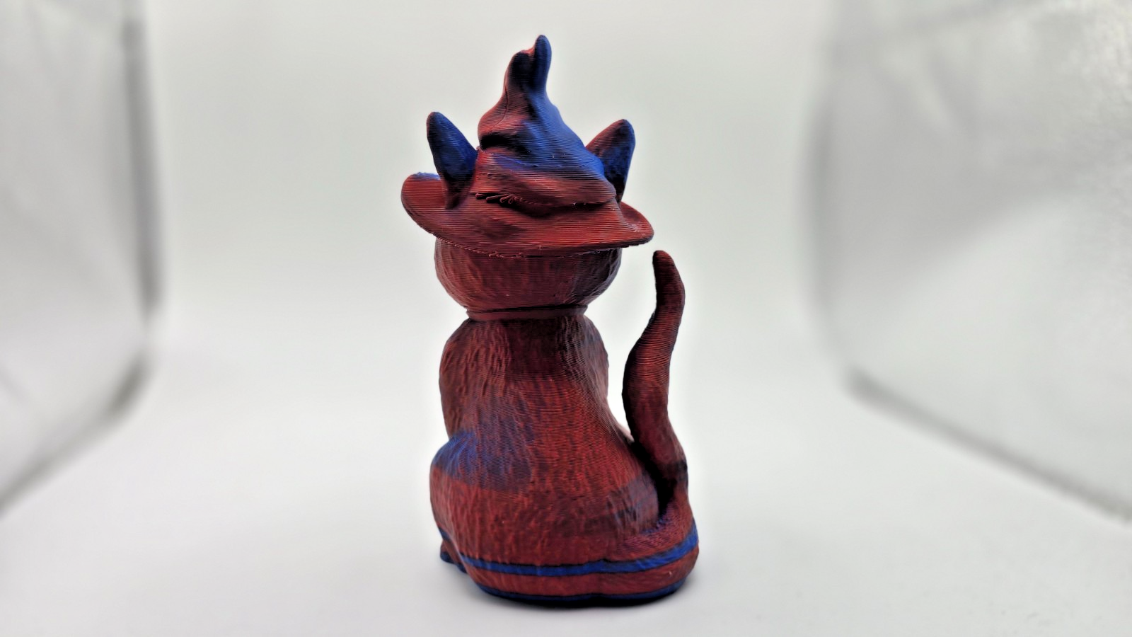 Wizard Cat Figurine – Red & Blue Magic Witch Cat - Desk Ornament Gift 10cm MAGIC - Image 3